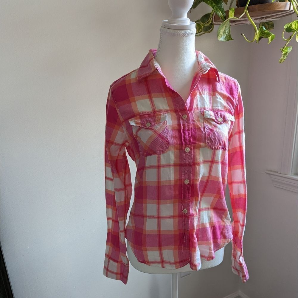 🌸Pink Barbie Core‎ Plaid American Eagle Button down🌸